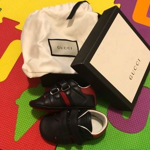 Gucci Infant shoes w/bag & box